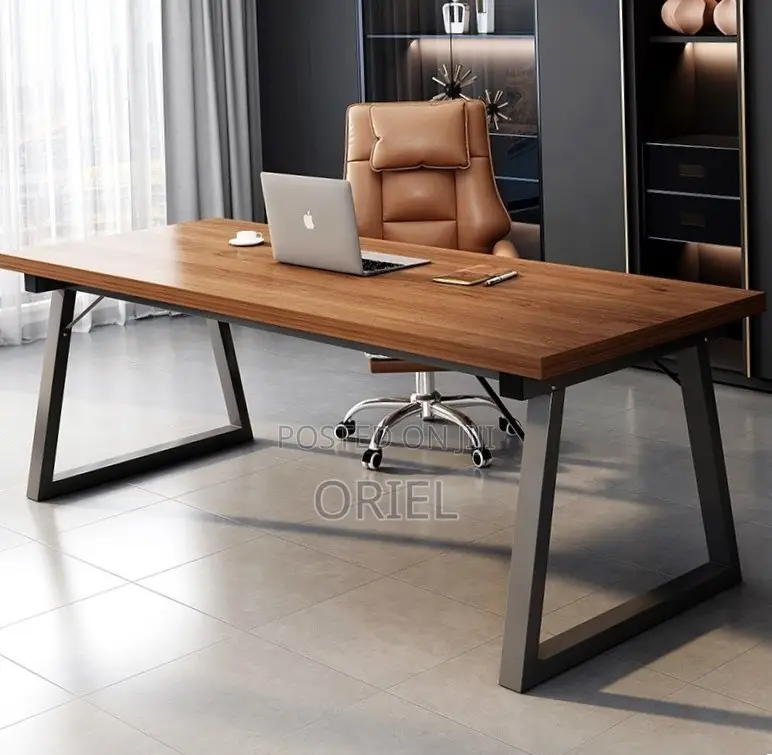 Modern Office Computer Desk : Minimalist Computer Table