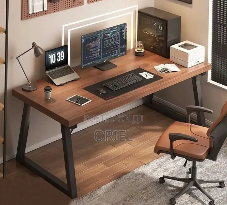 Modern Office Computer Desk : Minimalist Computer Table