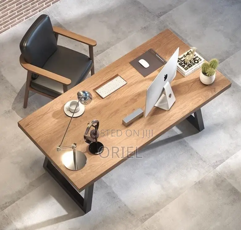 Modern Office Computer Desk : Minimalist Computer Table
