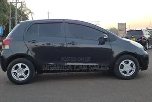 Toyota Vitz 2010 Black
