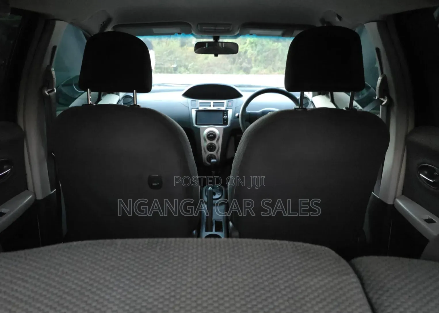Toyota Vitz 2010 Black