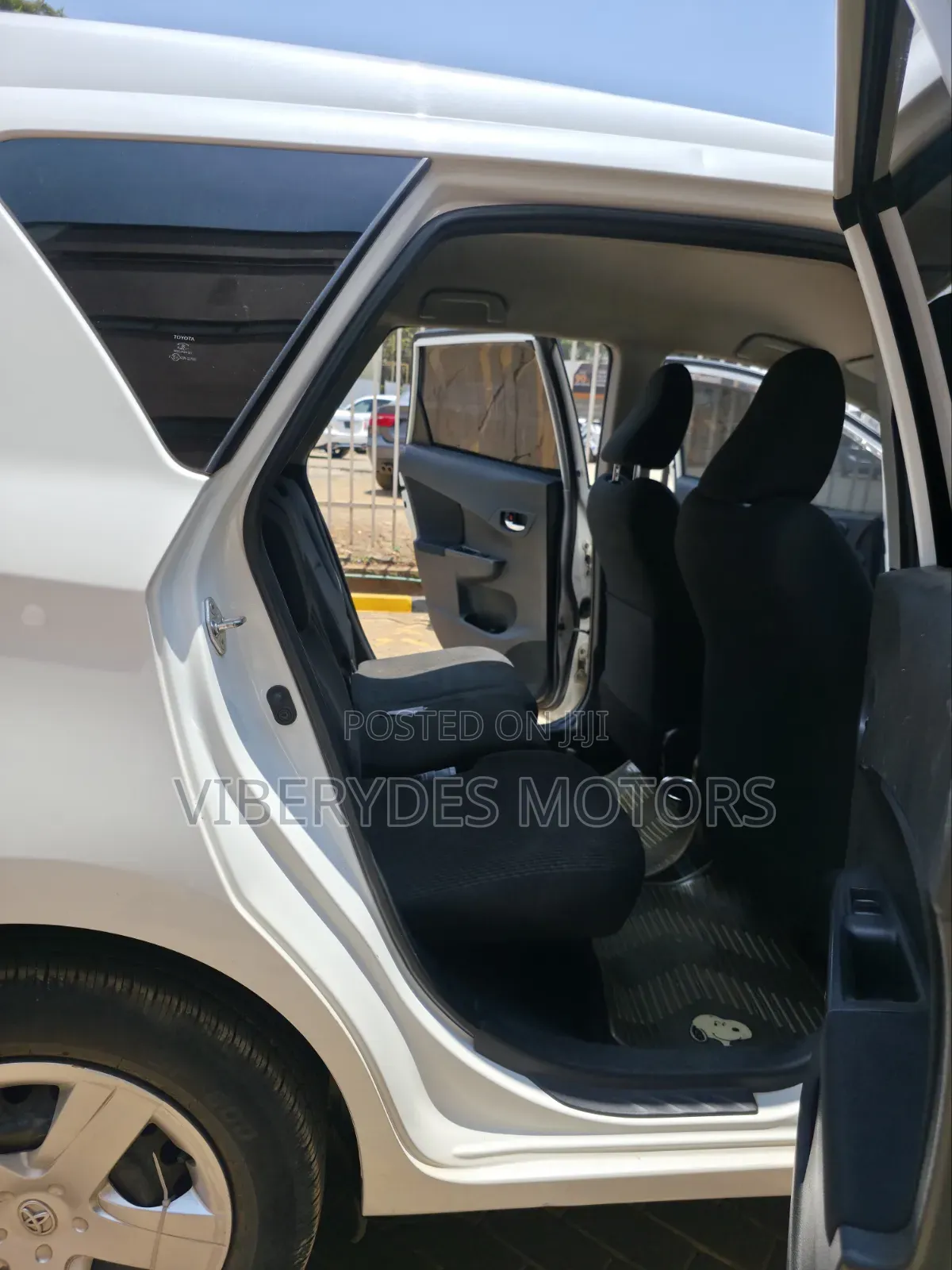 Toyota Ractis 2016 White