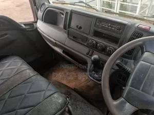 KCY Mitsubishi Fuso Canter 2012 Model Semi-Auto Diesel 3000cc Double