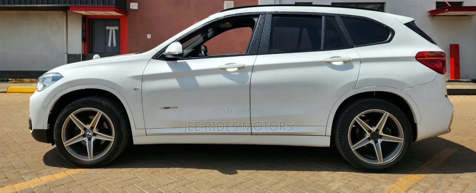BMW X1 xDrive28i AWD 2016 Off white