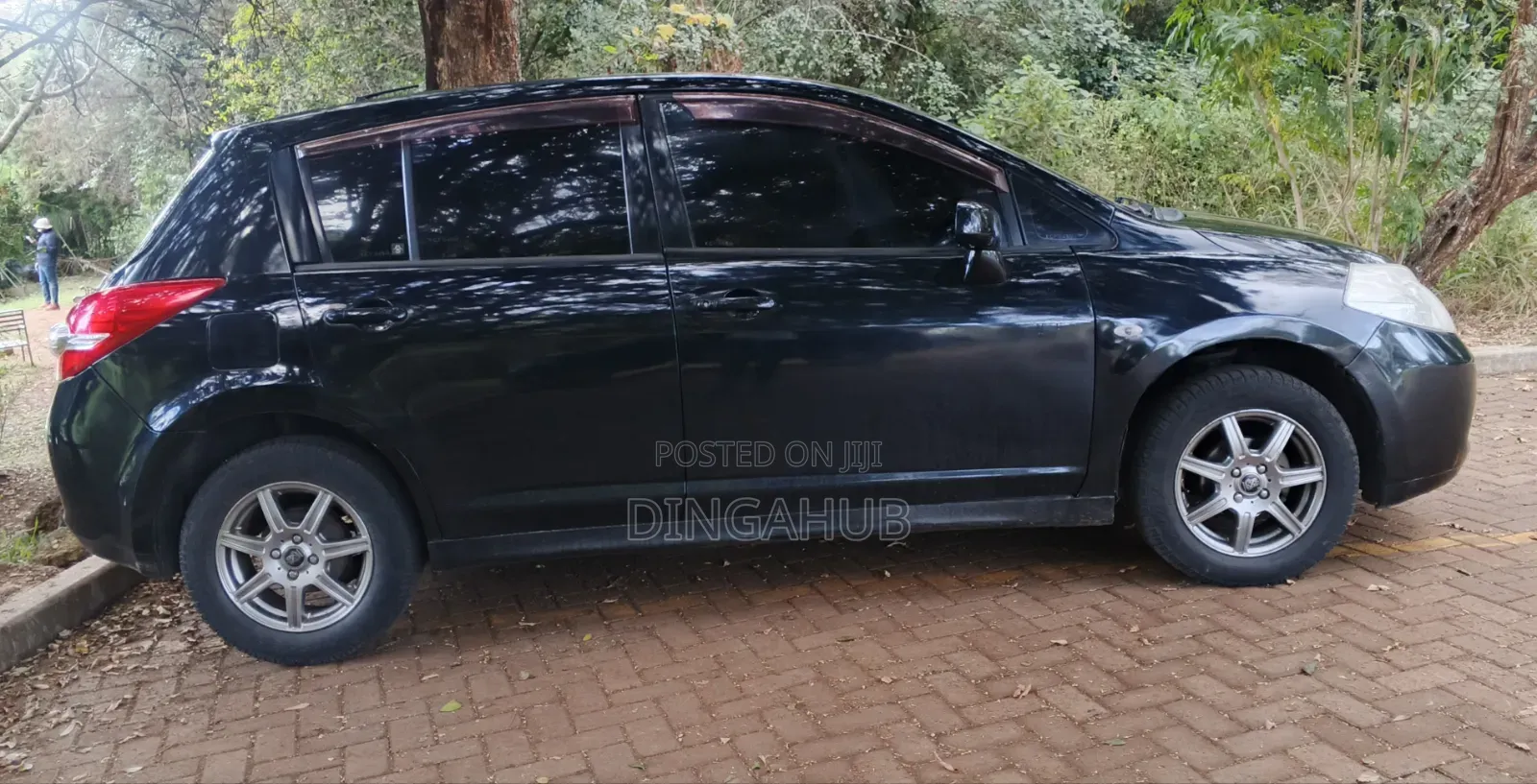 Nissan Tiida 2008 Black