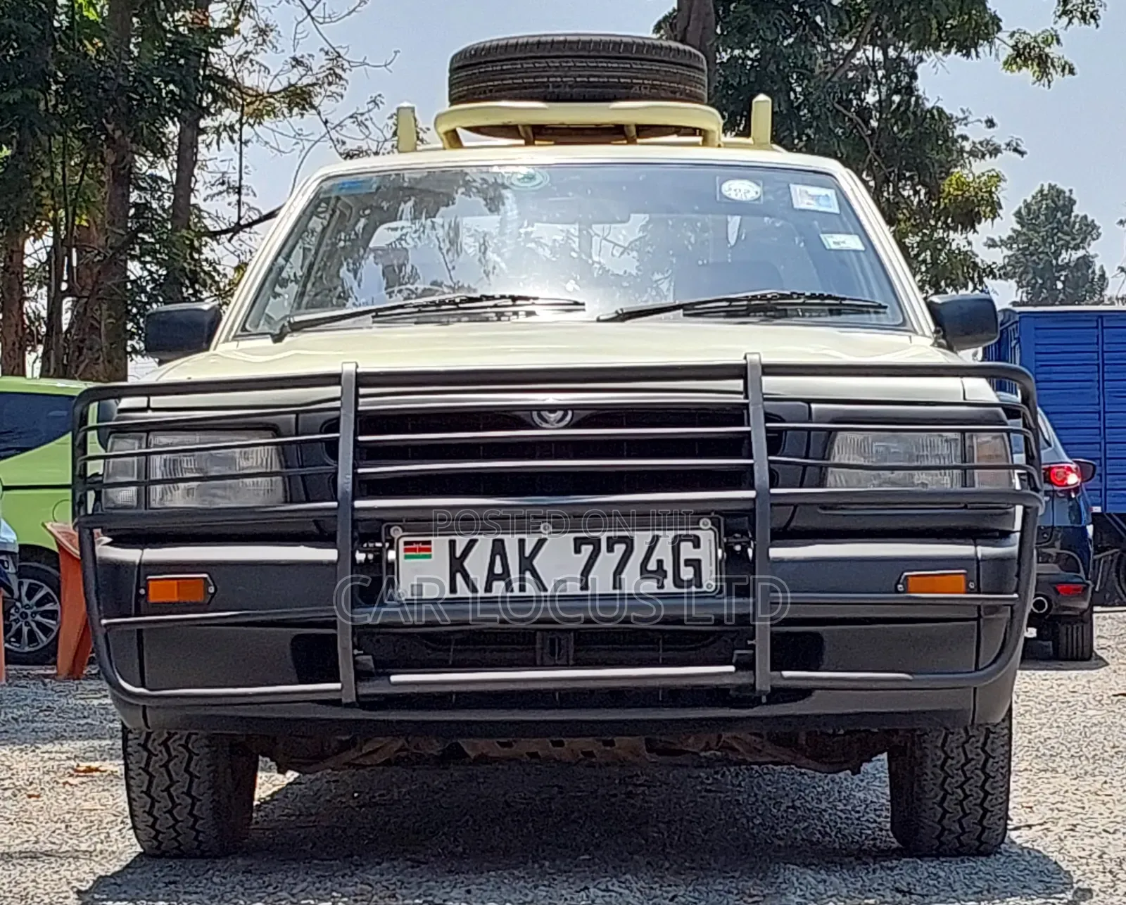 Mazda B 1998 Beige