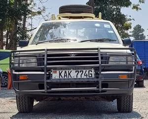 Mazda B 1998 Beige