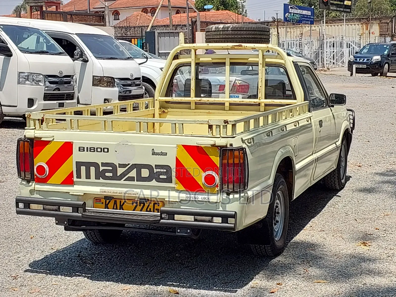 Mazda B 1998 Beige