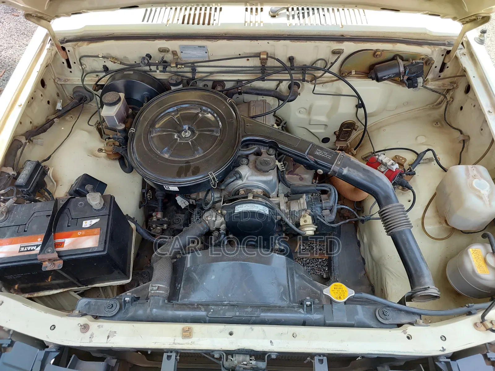 Mazda B 1998 Beige