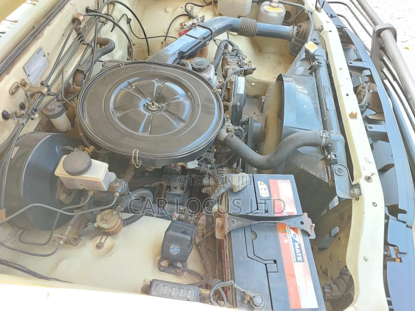 Mazda B 1998 Beige