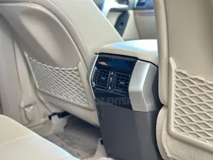 Toyota Land Cruiser Prado 2020 Pearl