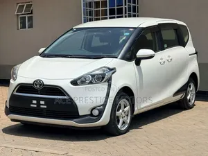 Toyota Sienta 2018 White