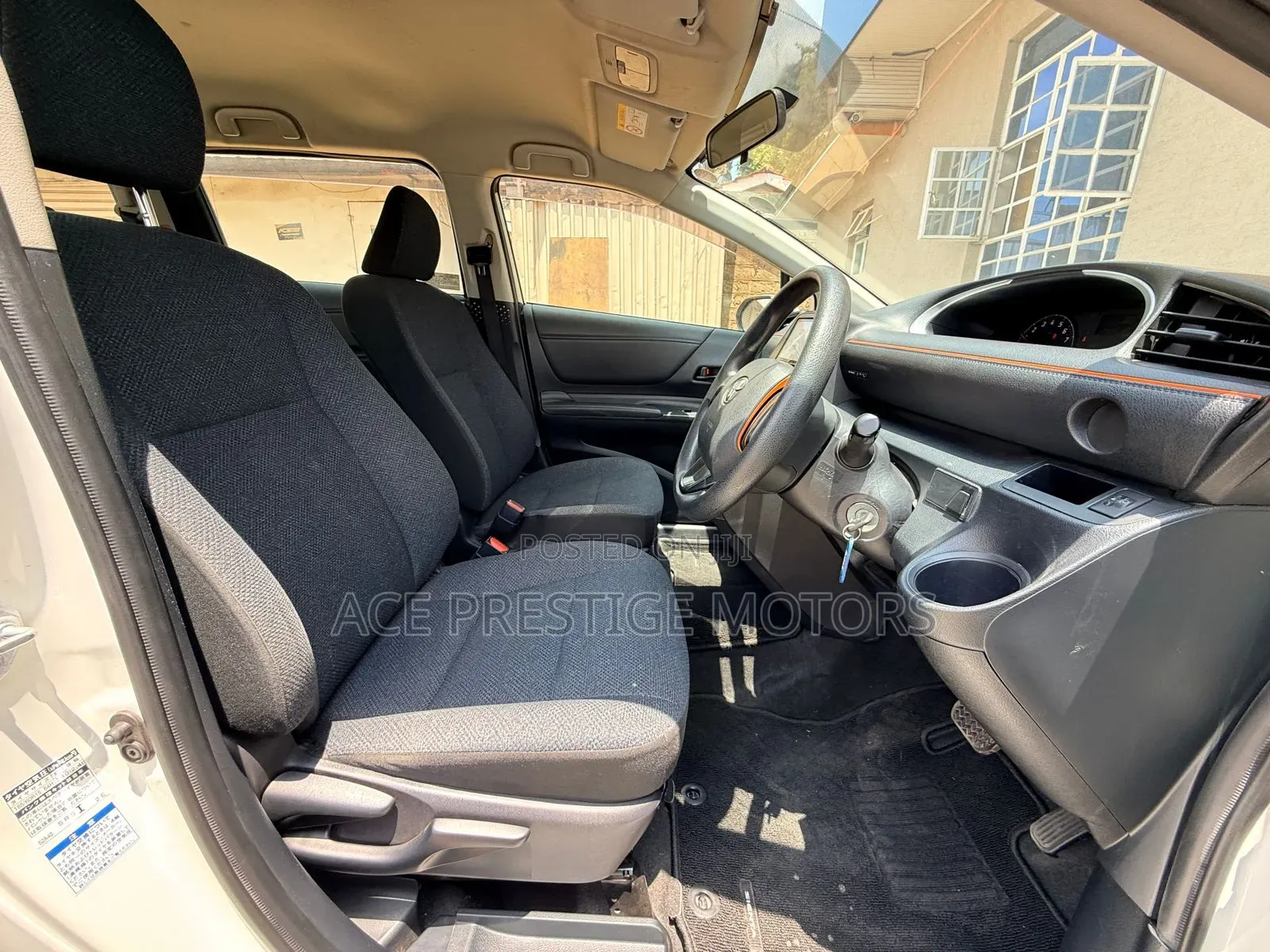Toyota Sienta 2018 White