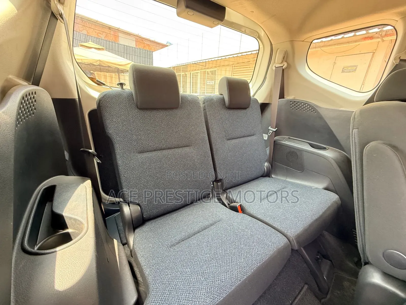 Toyota Sienta 2018 White