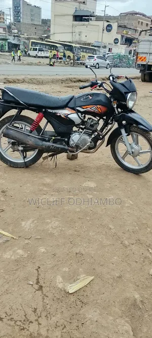 TVS HLX Plus ES 2021 Black