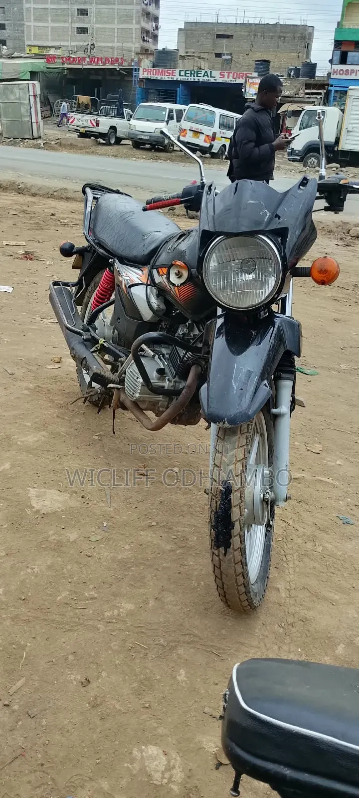 TVS HLX Plus ES 2021 Black
