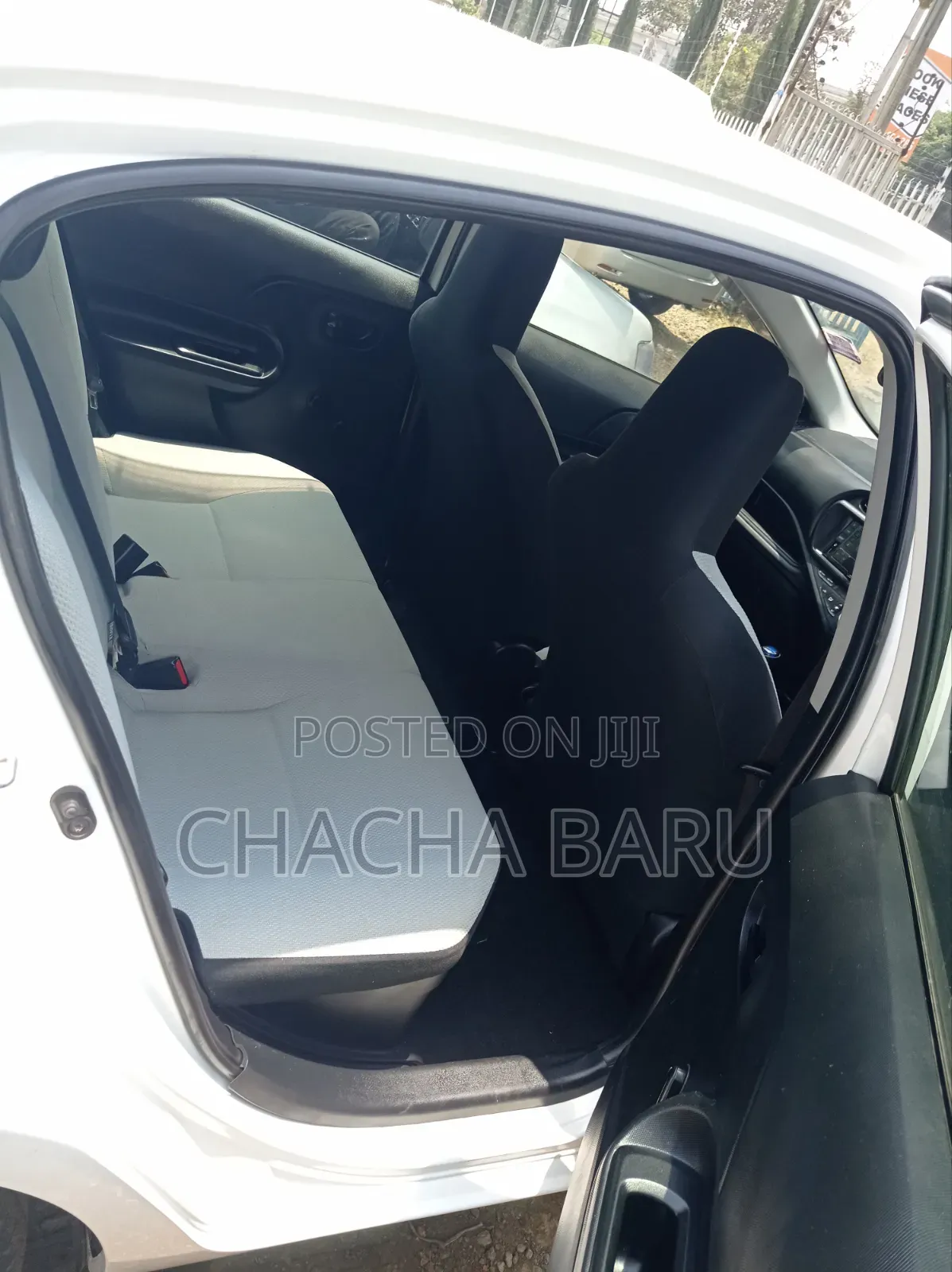Toyota Aqua 2015 White