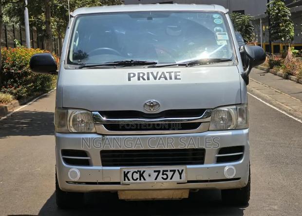 Toyota HiAce 2008 Silver
