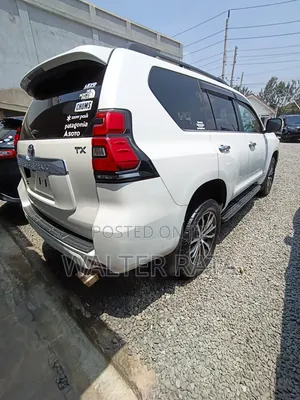 Toyota Land Cruiser Prado 2019 White