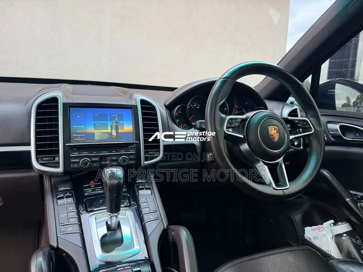 Porsche Cayenne 2015 White