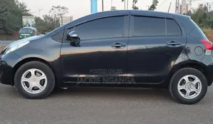 Toyota Vitz 2010 Black