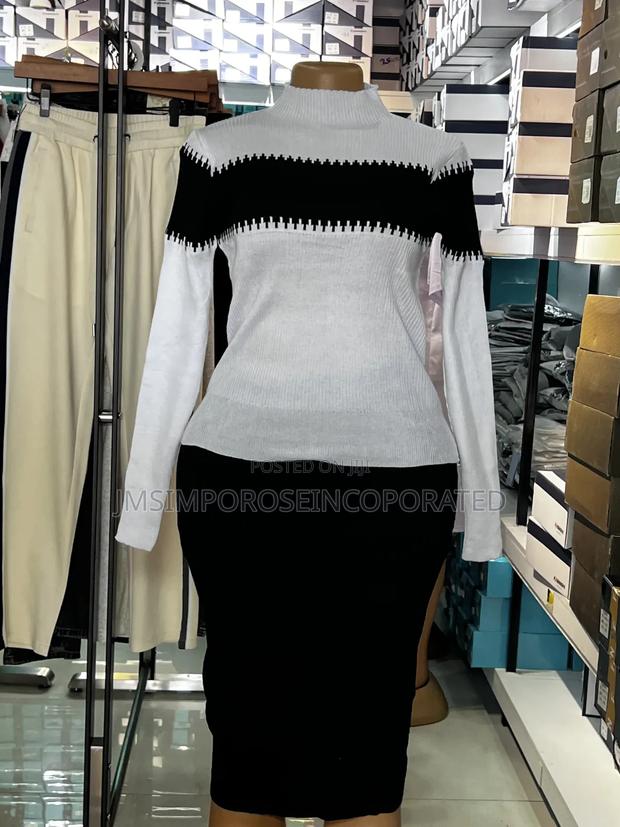 Lady Two Piece - thumbnail 5