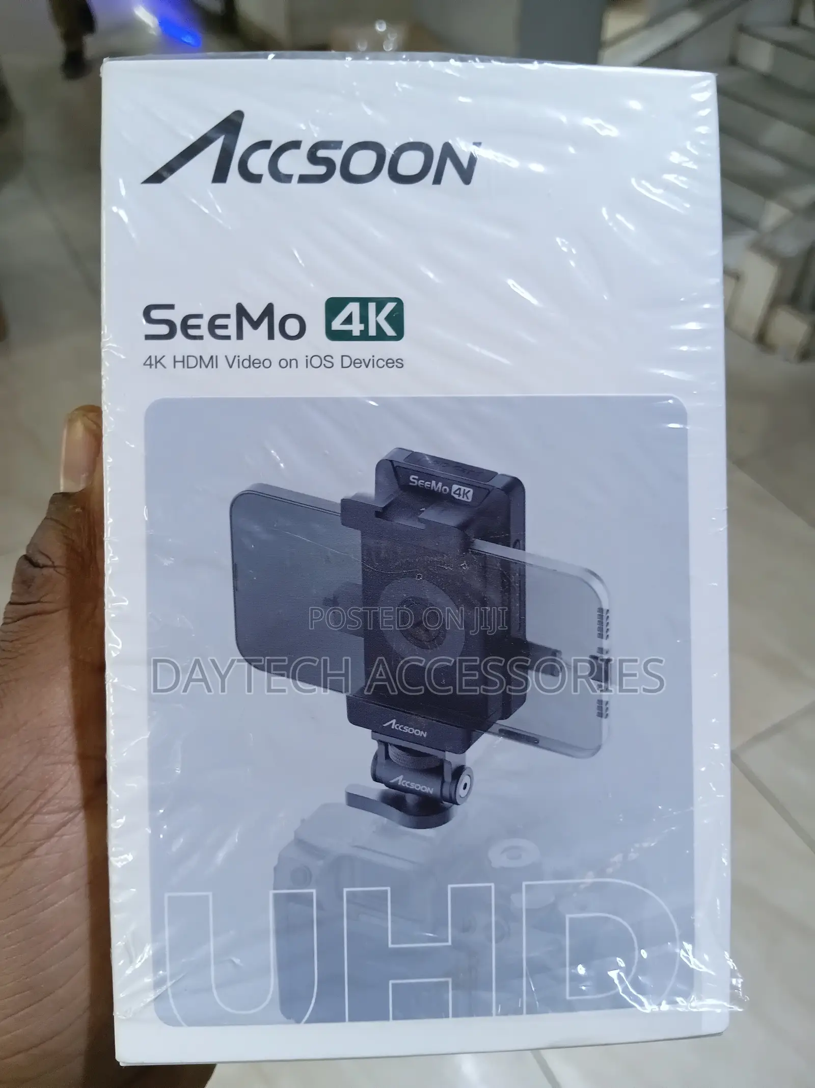 Accsoon SeeMo 4K HDMI to iOS Video Adapter.