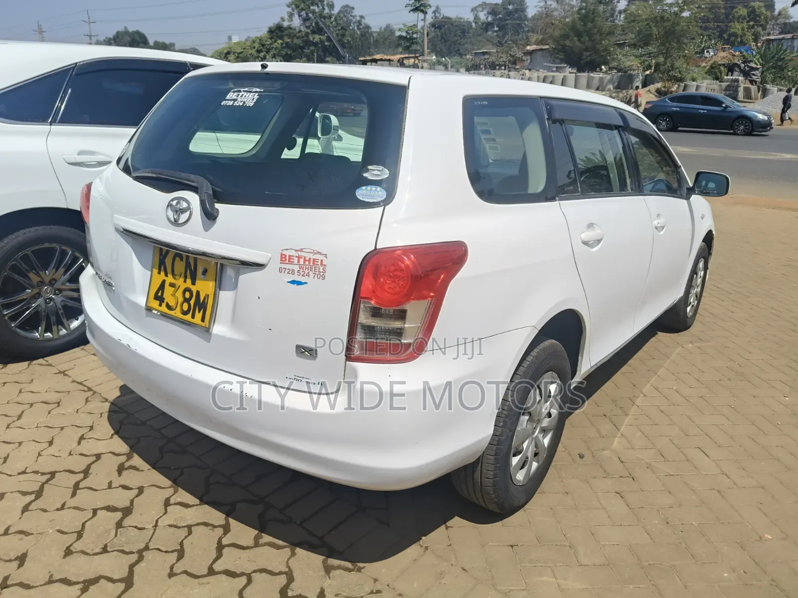 Toyota Corolla Fielder 2010 White