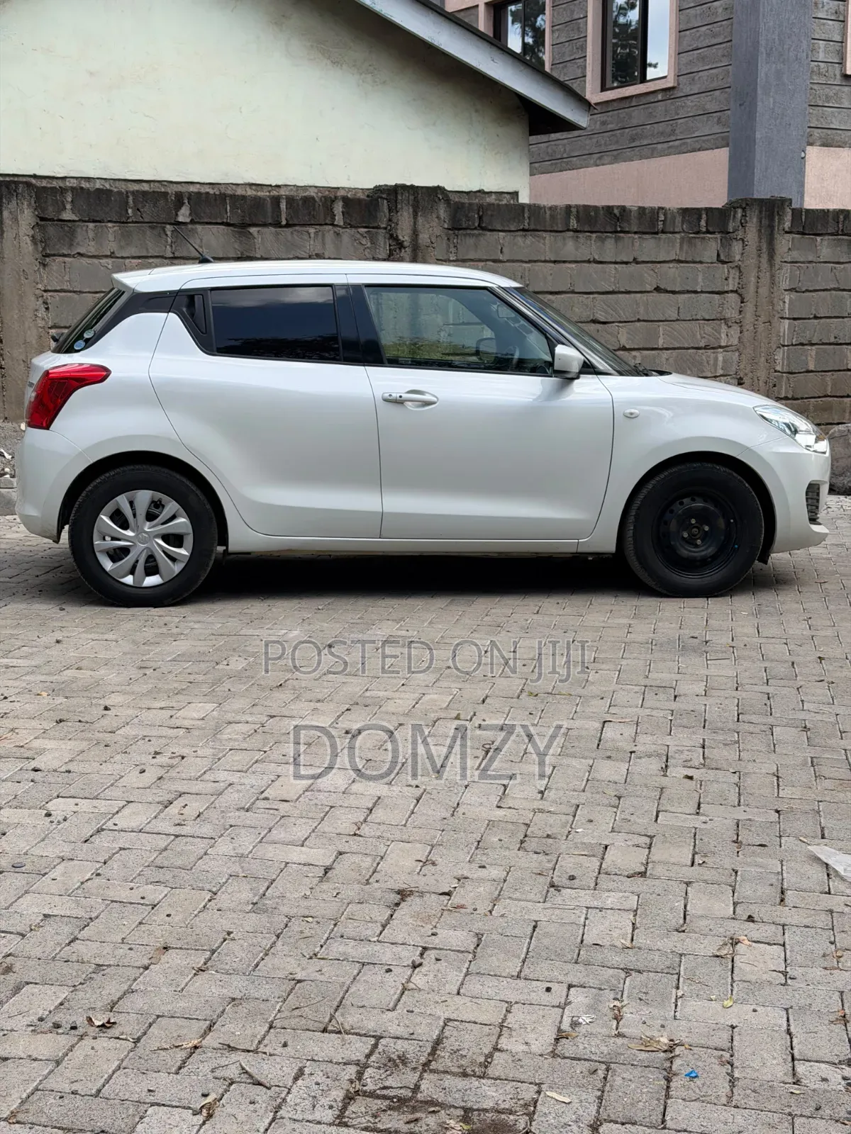 Suzuki Swift 2019 White