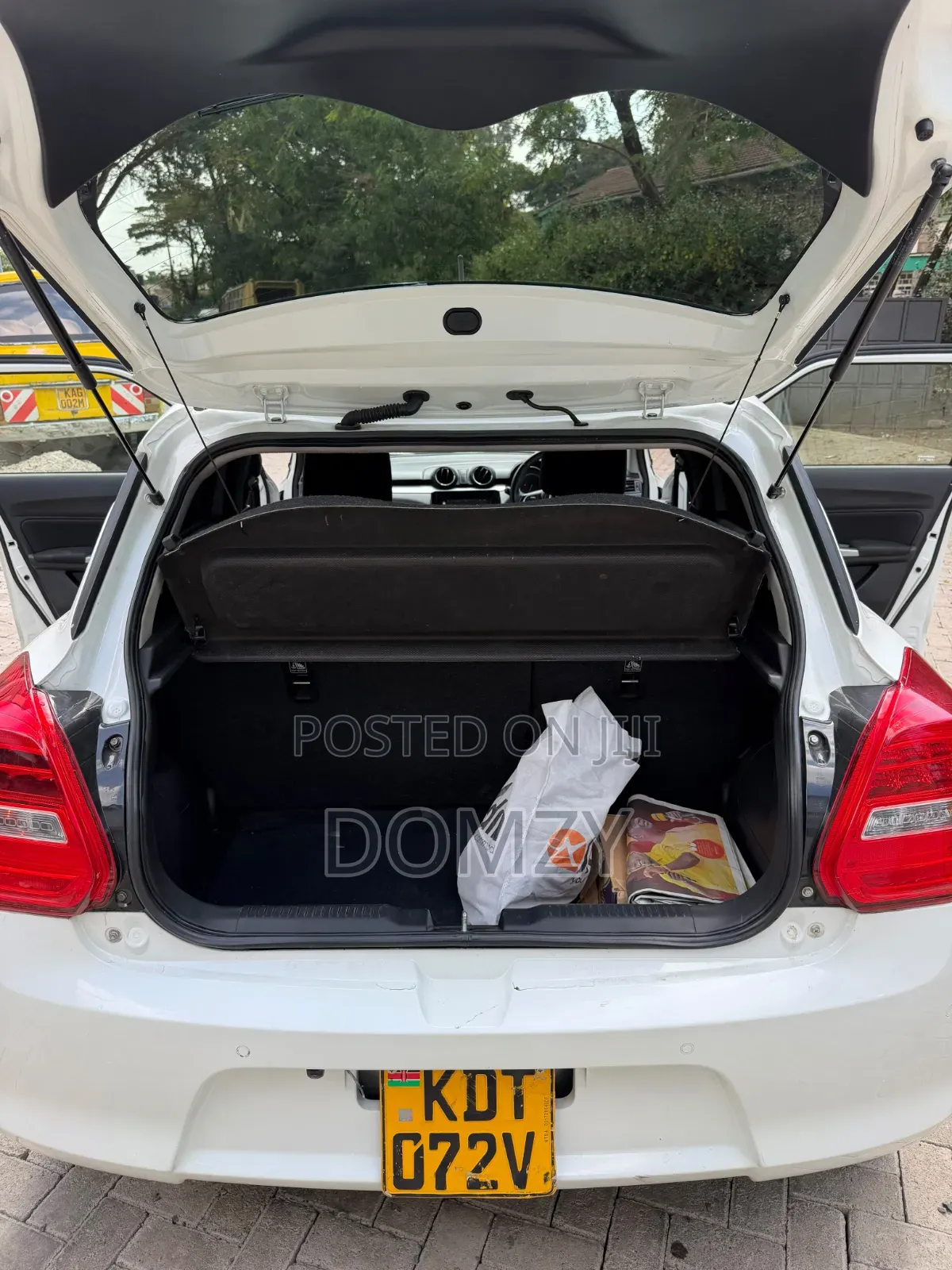 Suzuki Swift 2019 White