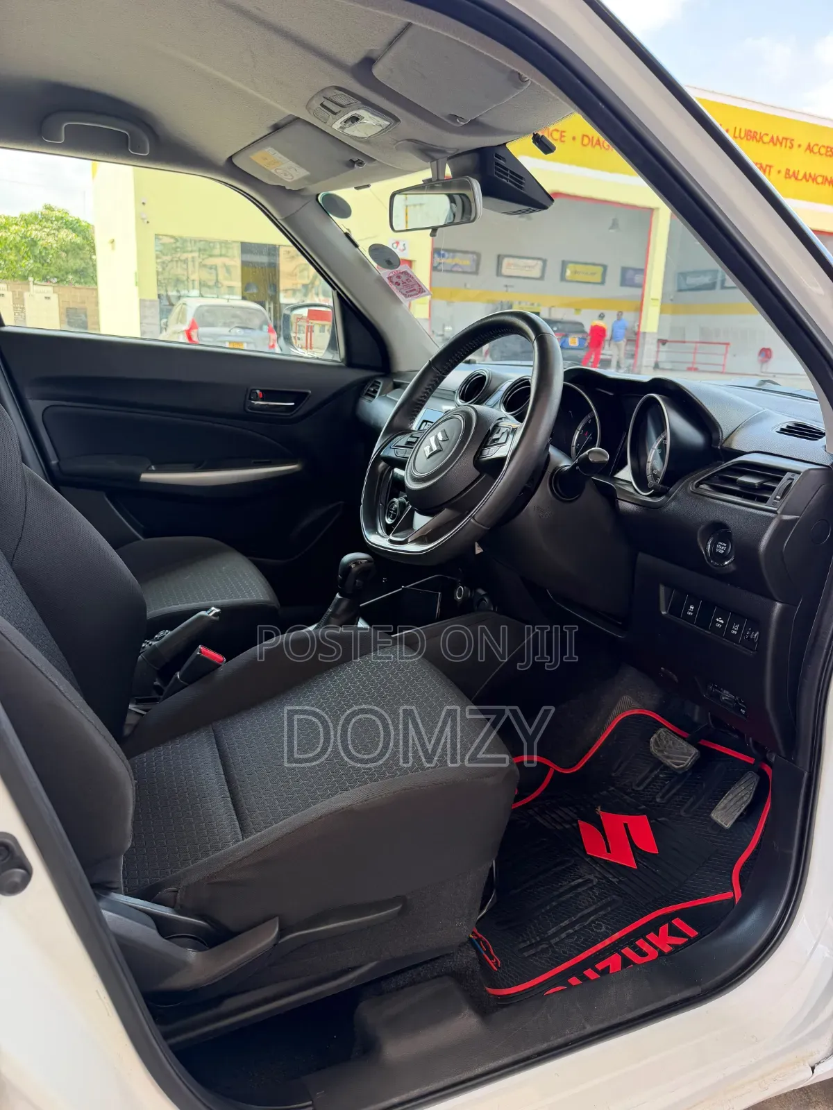 Suzuki Swift 2019 White