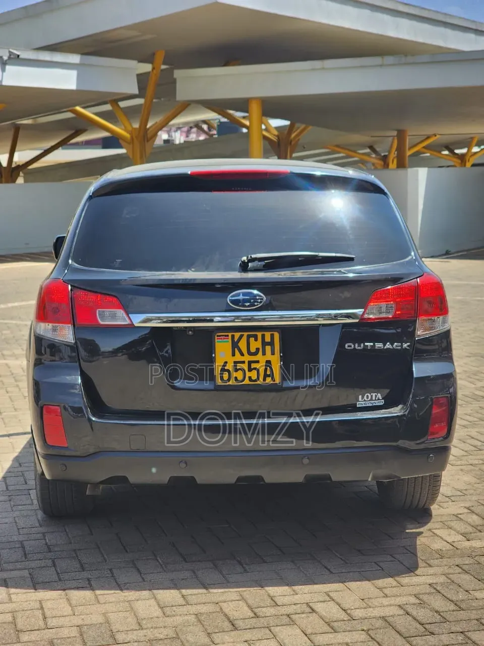 Subaru Outback 2011 Black