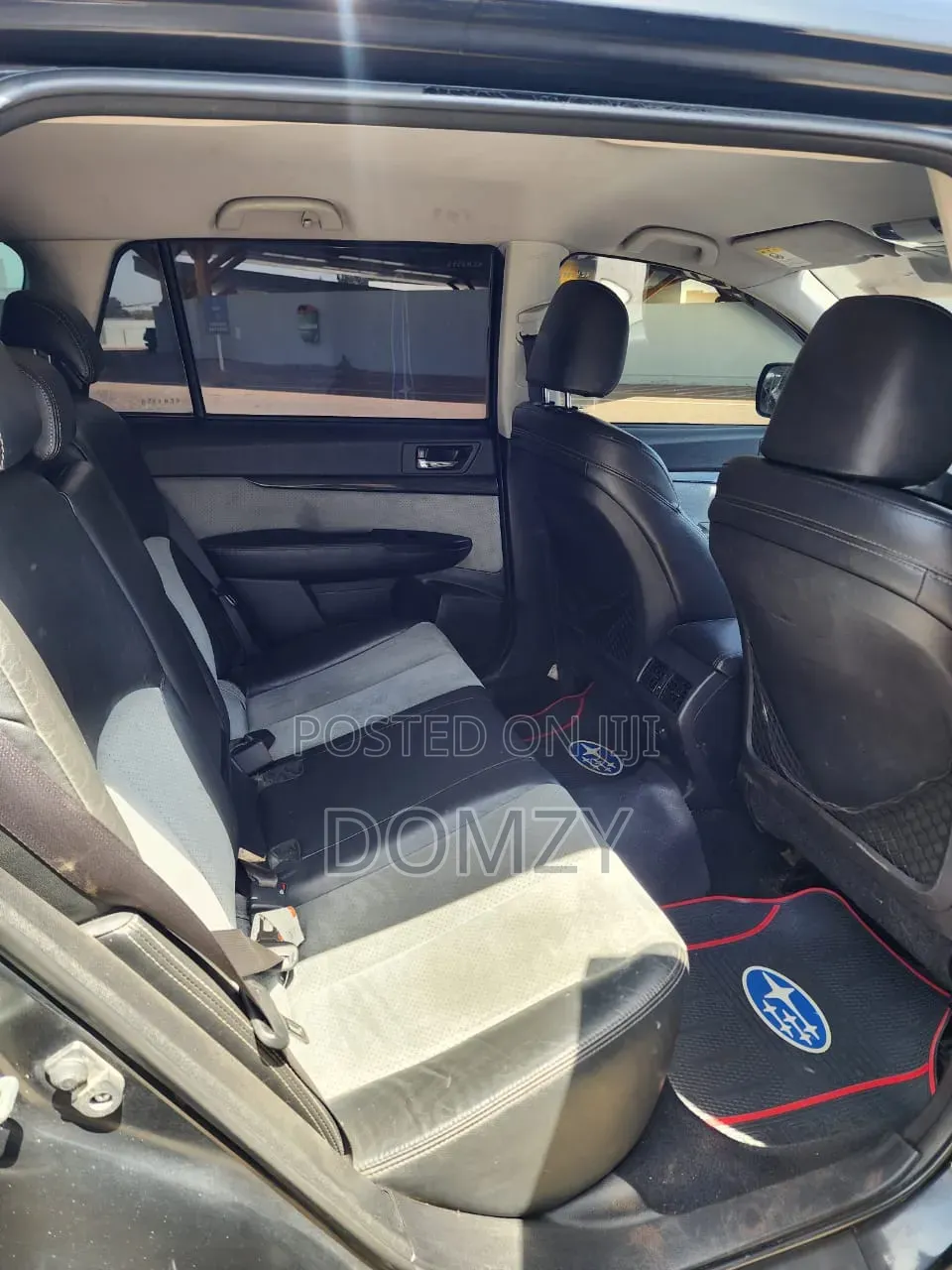 Subaru Outback 2011 Black