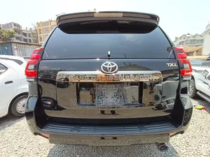 Toyota Land Cruiser Prado 2021 Black