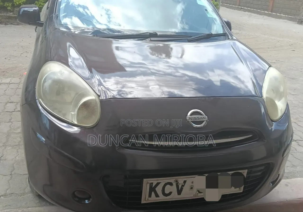 Nissan March 2012