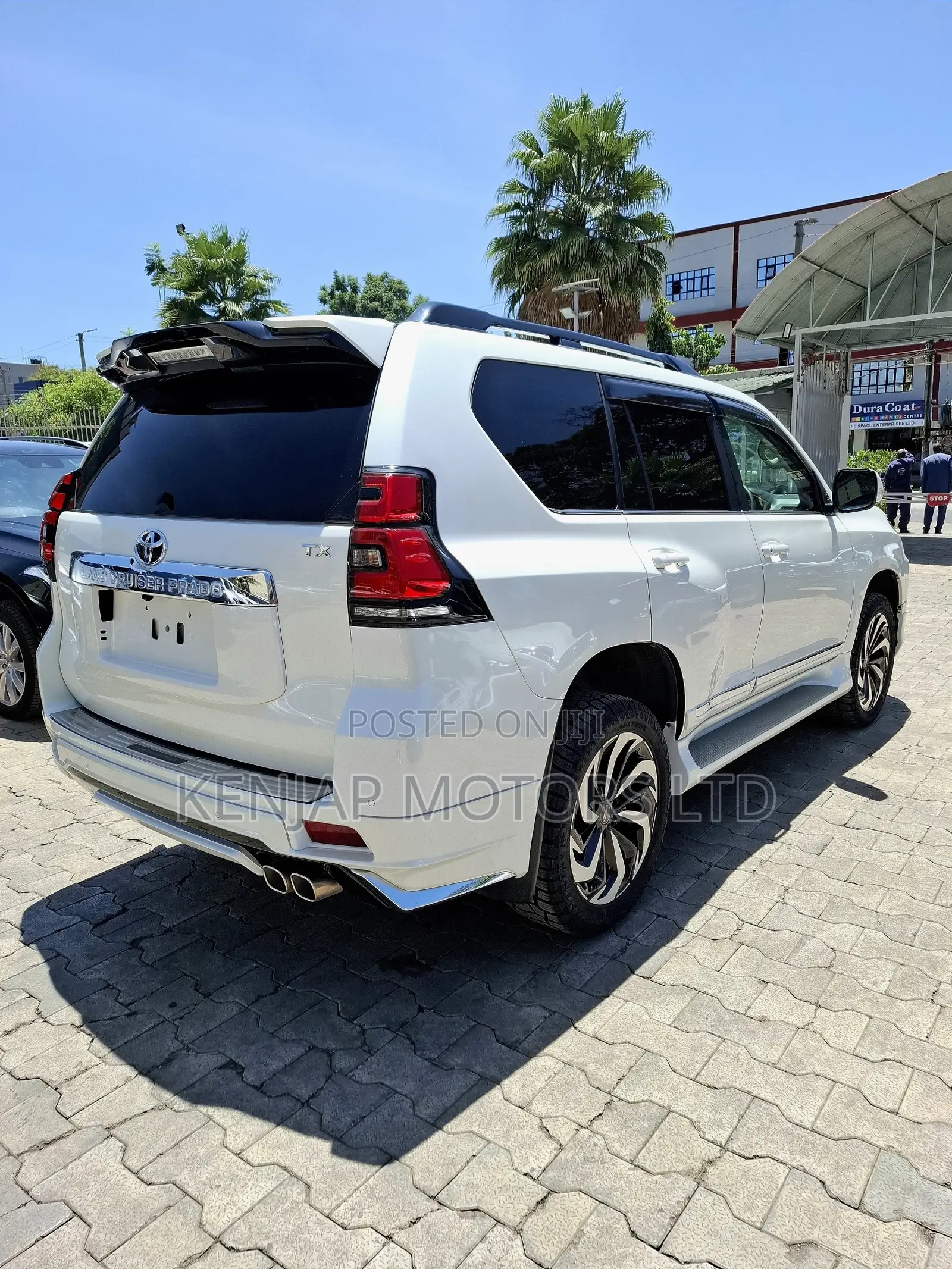 Toyota Land Cruiser Prado 2.8 2019 White