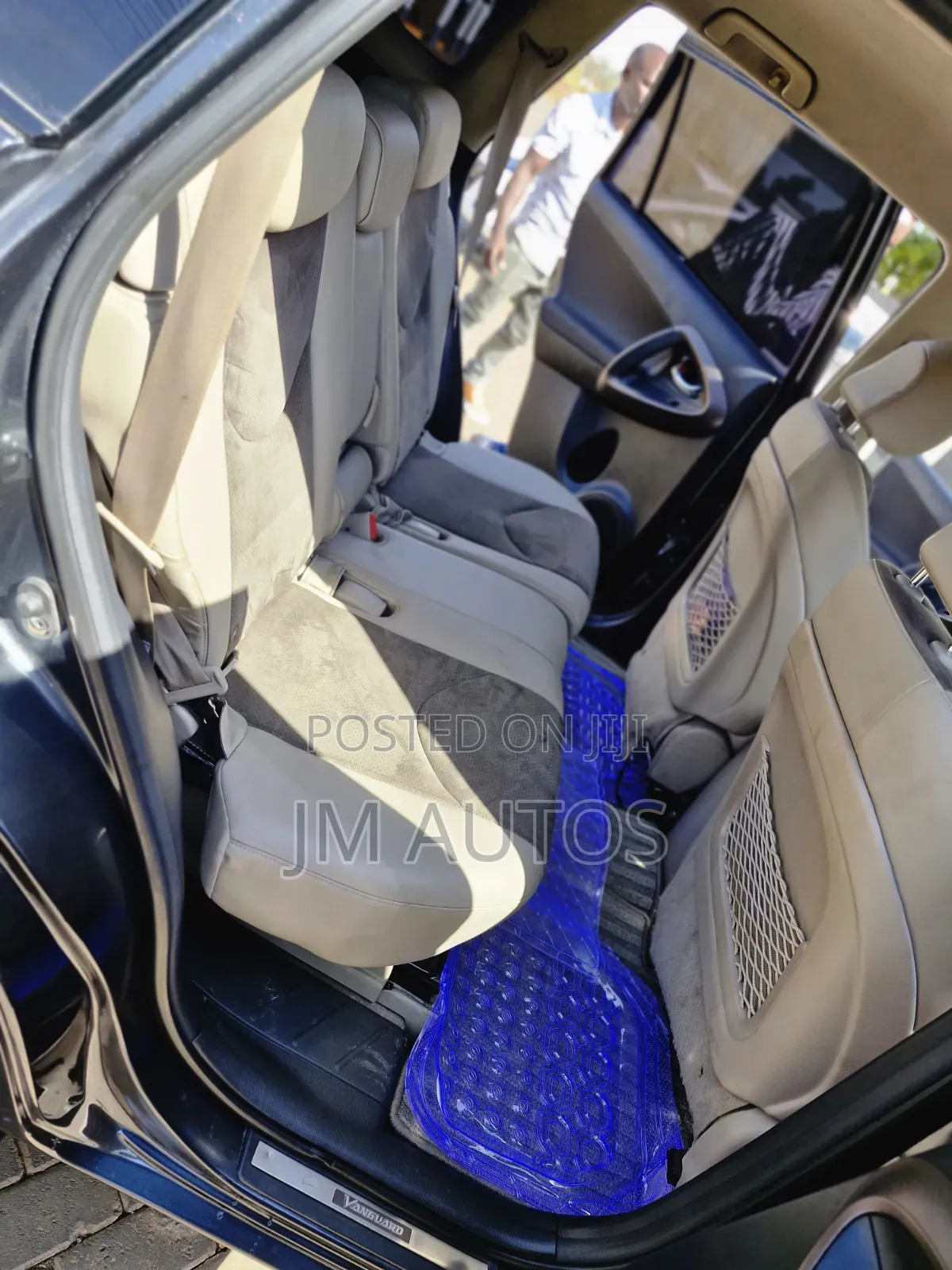 Toyota Vanguard 2008 Gray