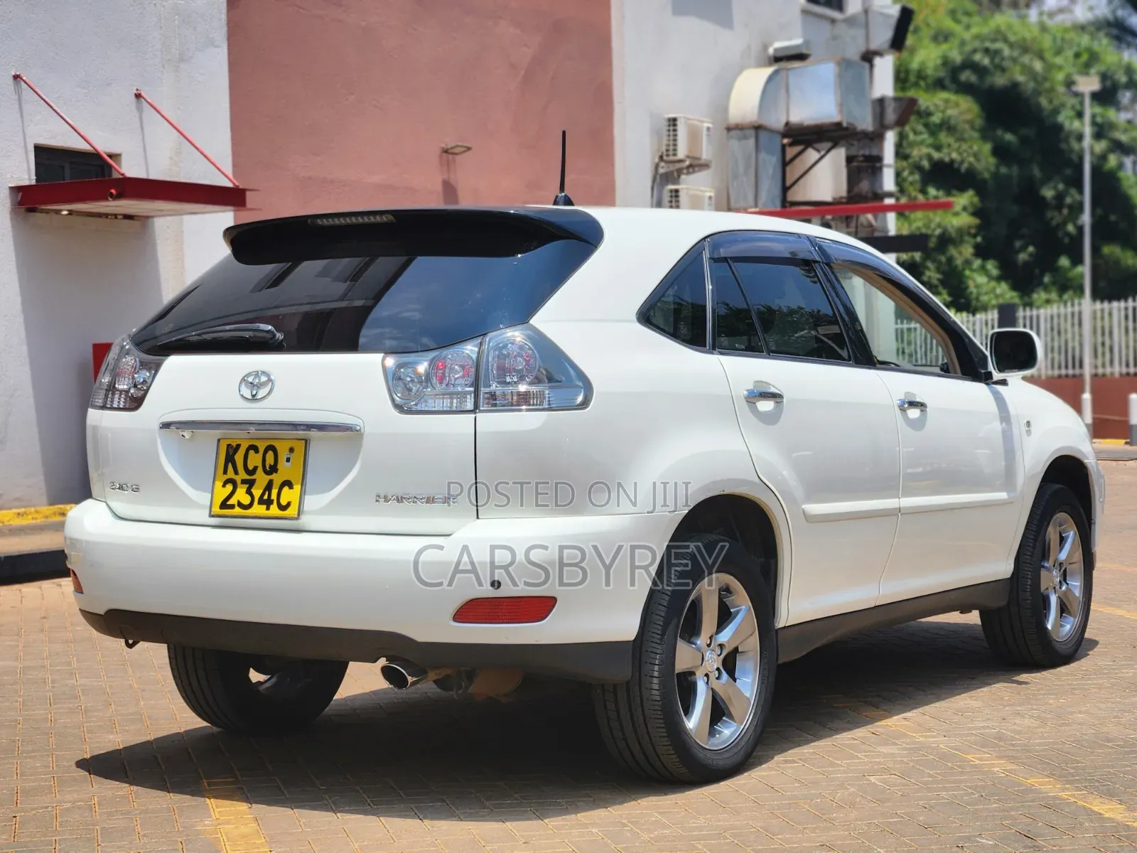 Toyota Harrier 2012 White