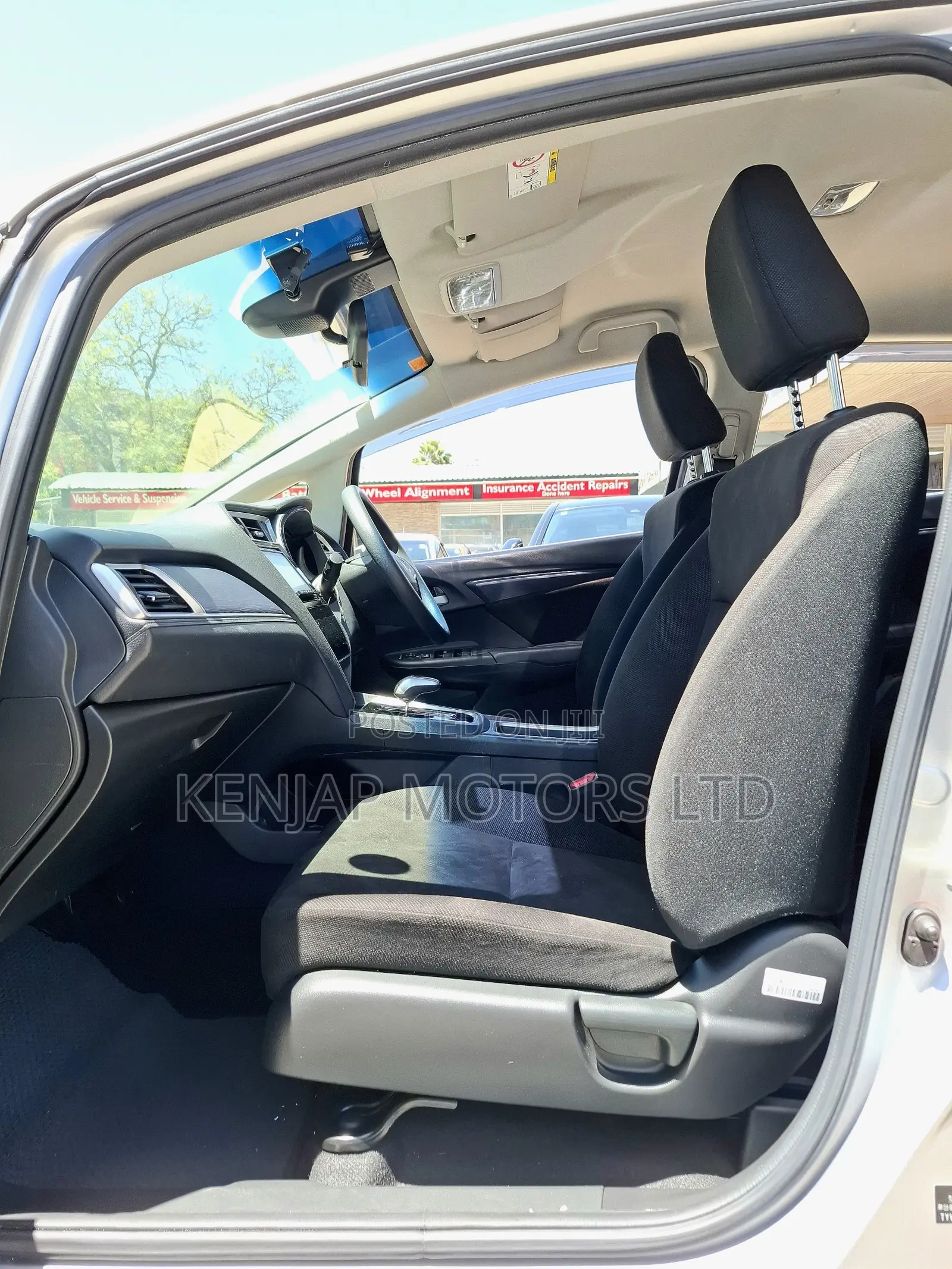 Honda Fit Shuttle 2019 Silver
