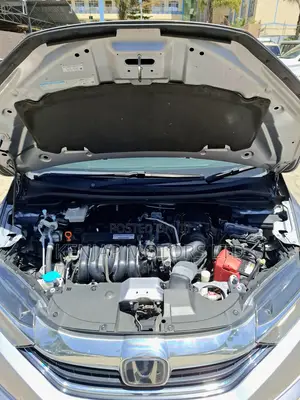 Honda Fit Shuttle 2019 Silver