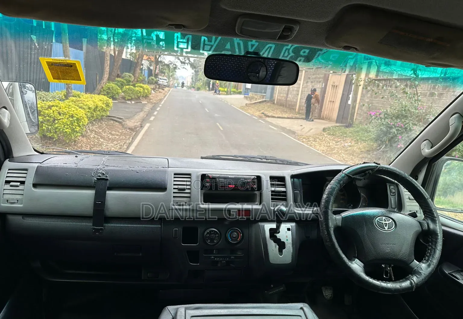 Toyota HiAce 2013 White