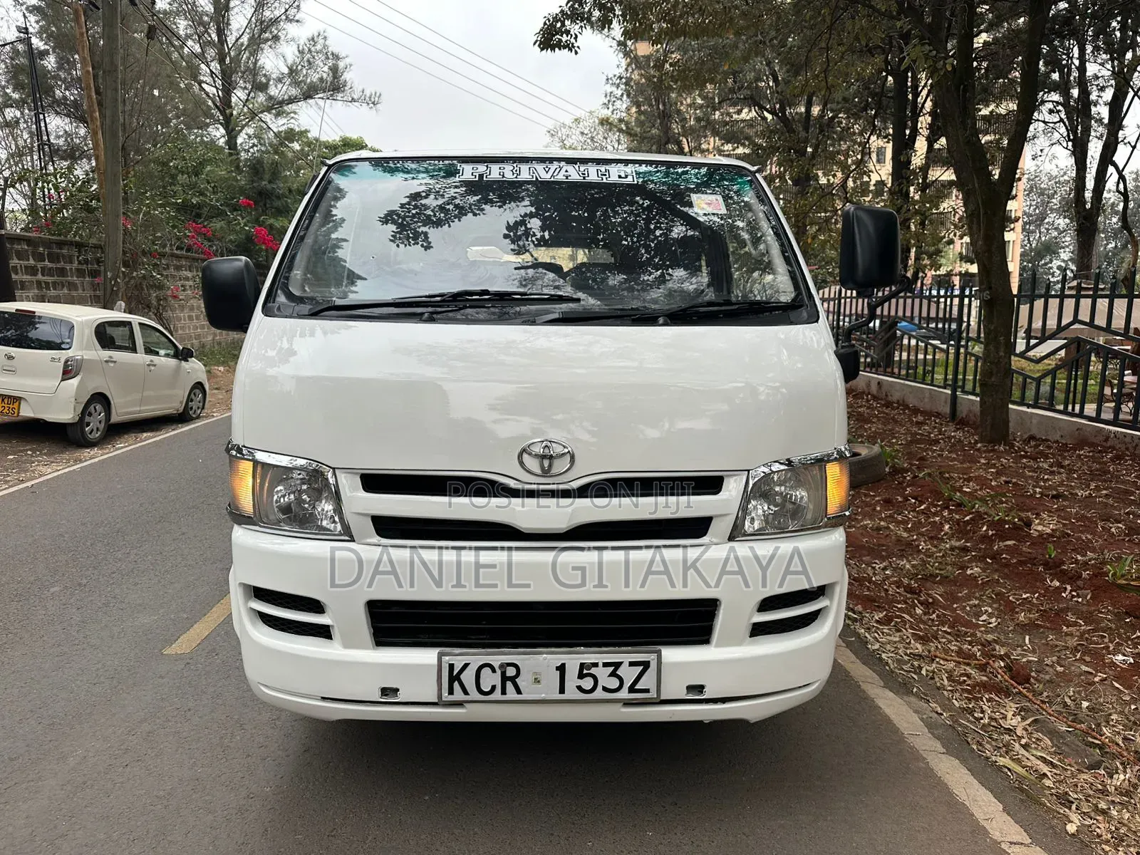 Toyota HiAce 2013 White