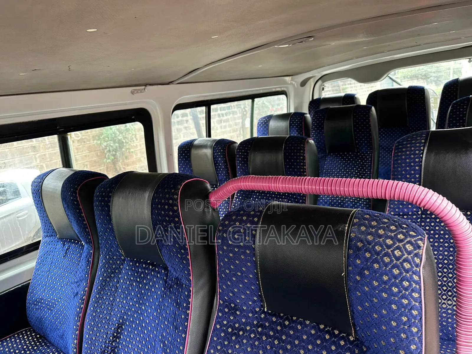 Toyota HiAce 2013 White