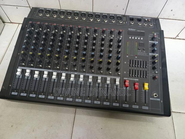 Powered Mixer Max 12 Channels - thumbnail 2