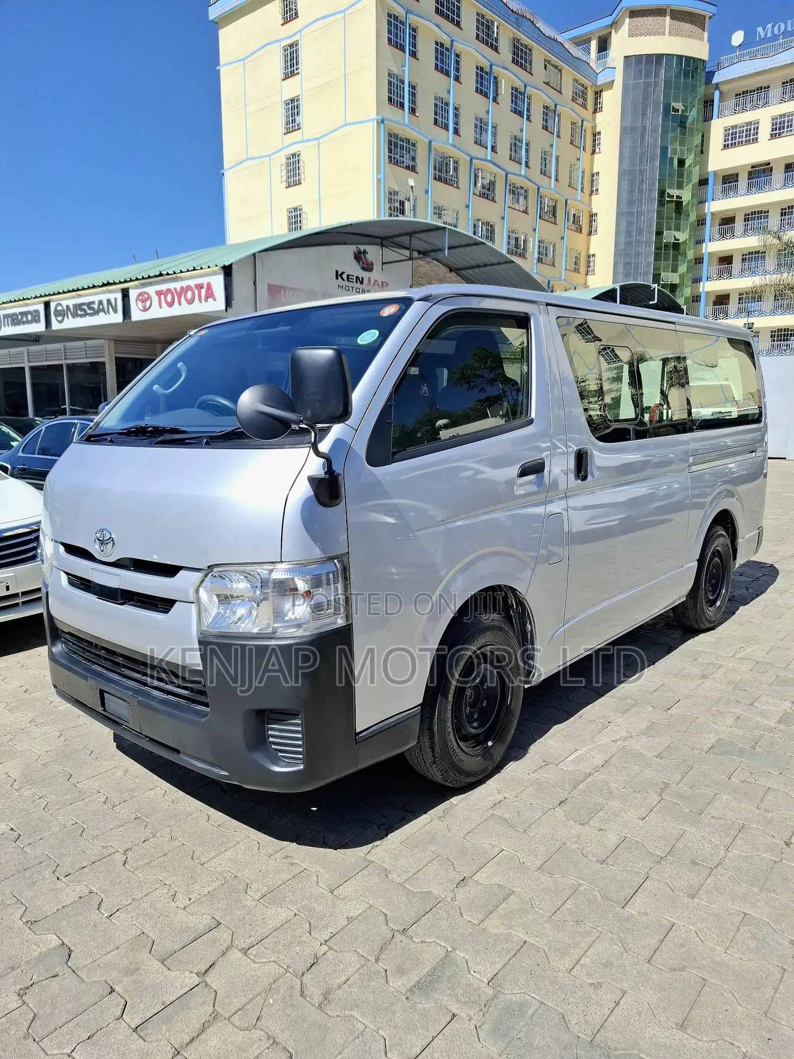 Toyota HiAce 2019 Silver