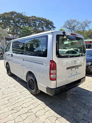 Toyota HiAce 2019 Silver