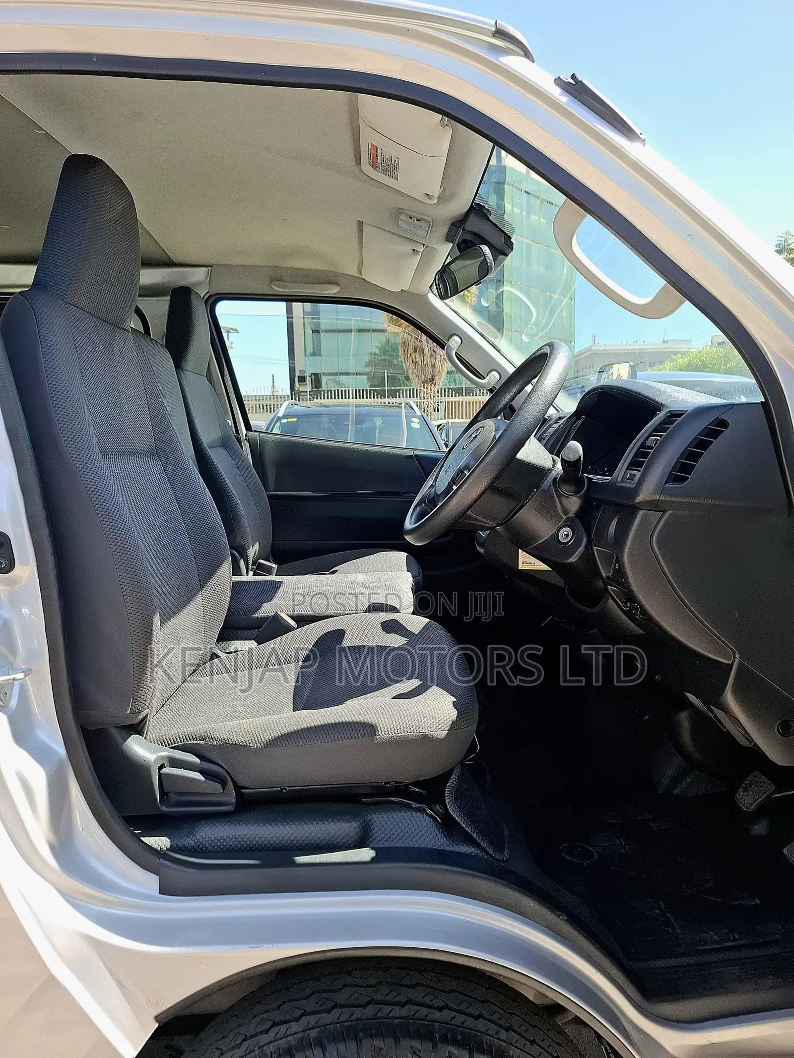 Toyota HiAce 2019 Silver