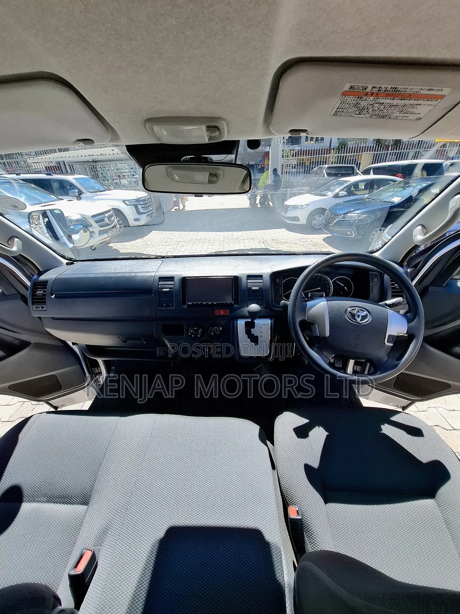 Toyota HiAce 2019 Silver