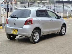 Toyota Vitz 1.3 AWD 3dr 2005 Silver