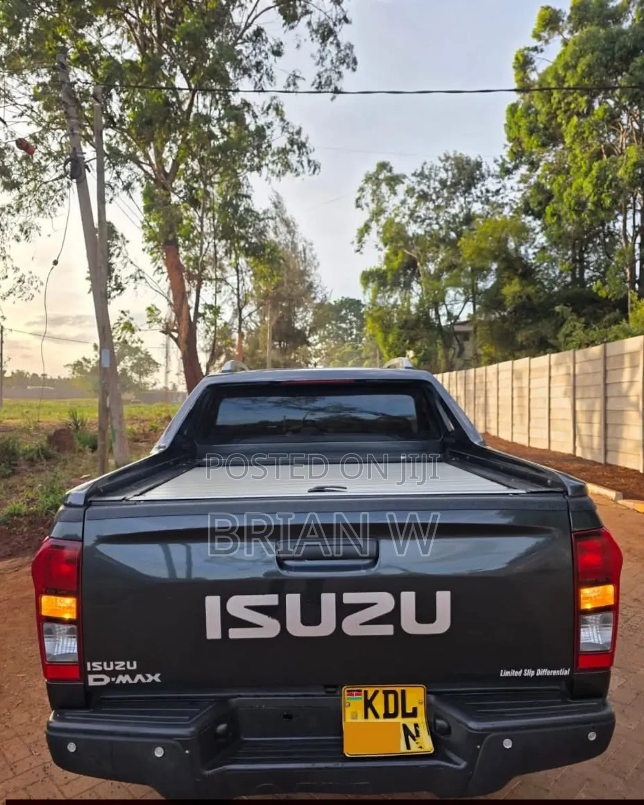 Isuzu D-MAX 2023 Gray